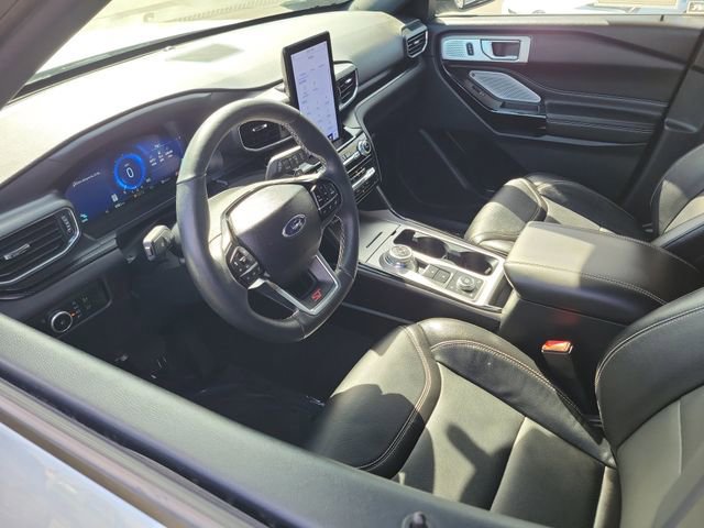 Certified 2024 Ford Explorer ST w/ Equipment Group 401A image 8