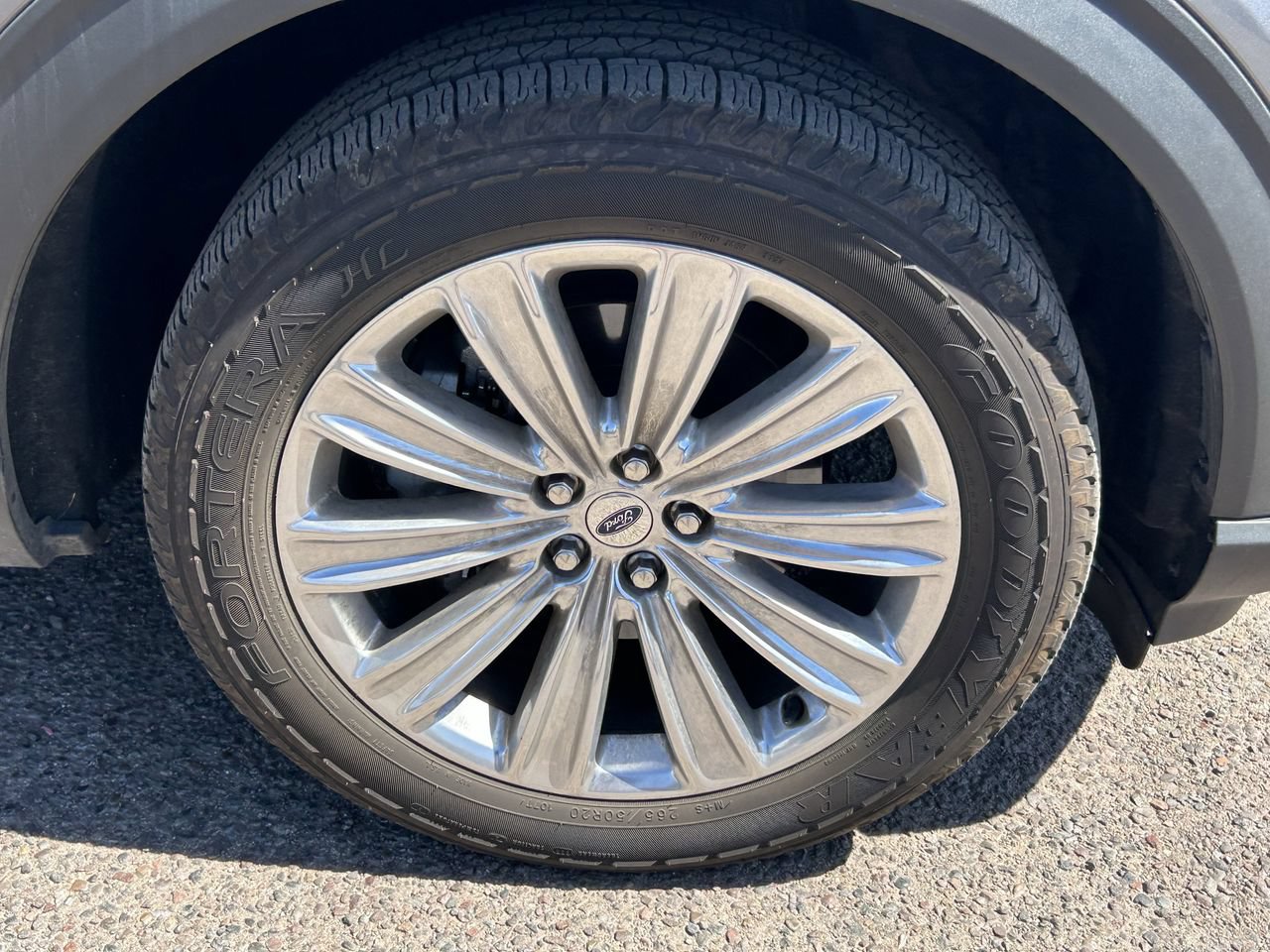 Certified 2022 Ford Explorer Limited w/ Equipment Group 301A AWD/4WD image 5