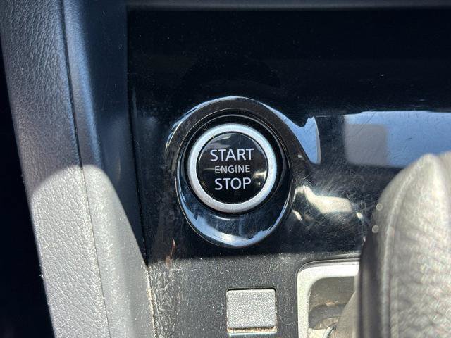 Used 2024 Nissan Versa SV FWD image 20
