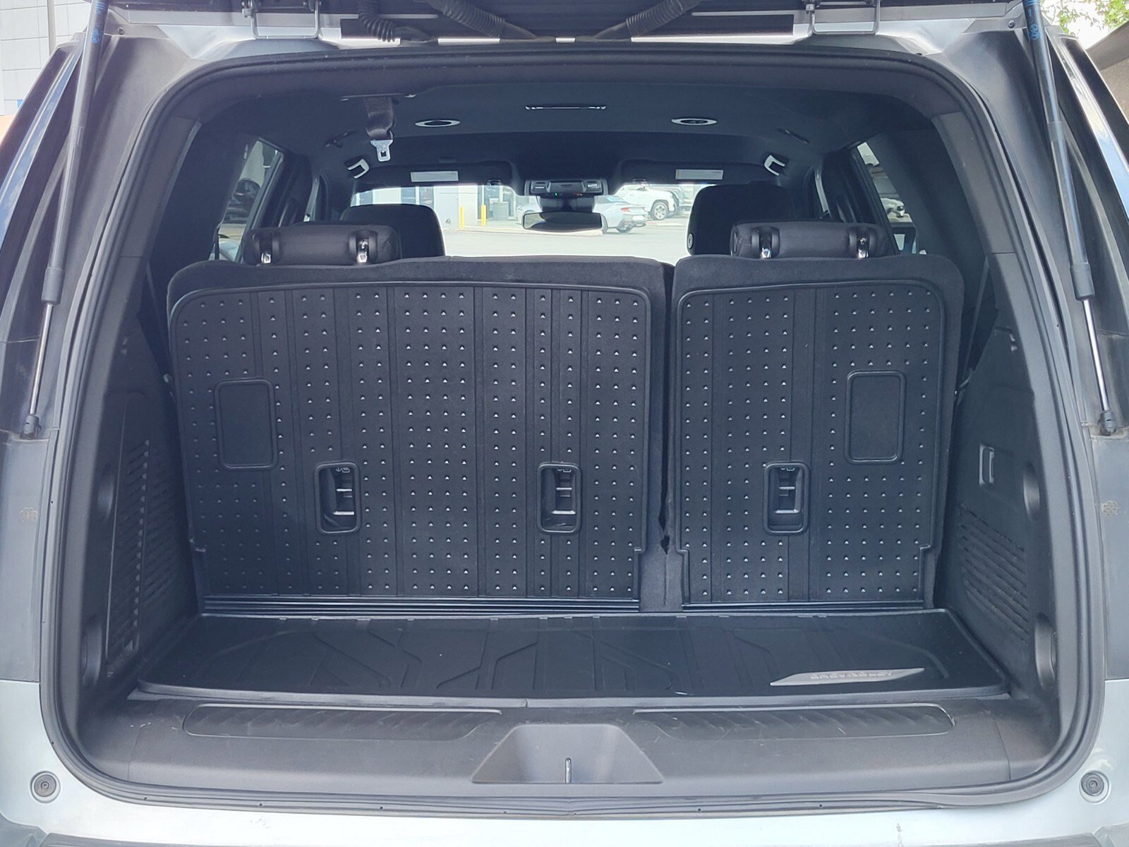 Used 2024 Chevrolet Tahoe LS w/ Driver Alert Package image 31