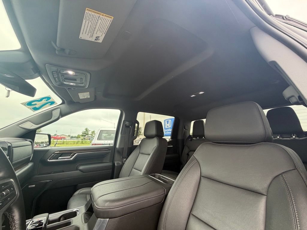 Used 2023 Chevrolet Silverado 1500 RST AWD/4WD image 16
