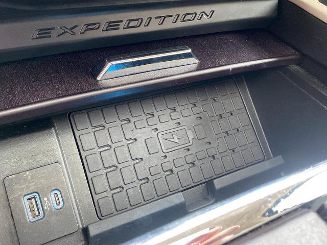 Certified 2022 Ford Expedition Platinum AWD/4WD image 32