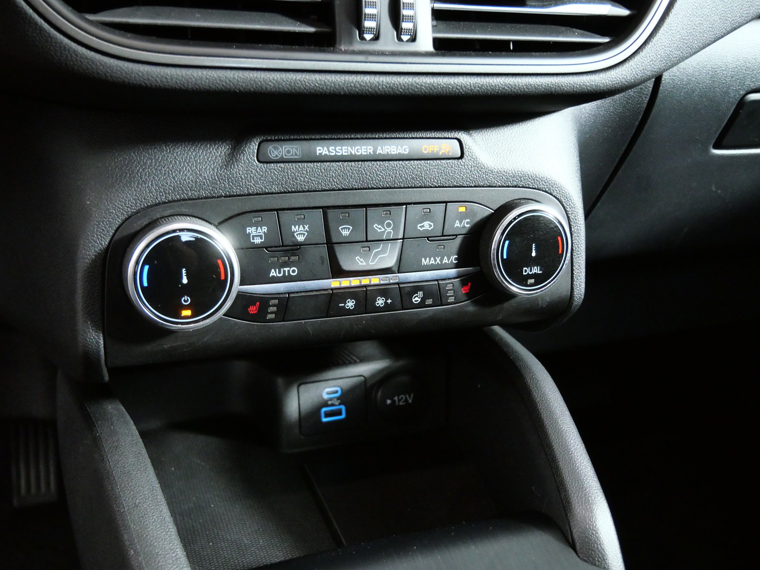 Certified 2023 Ford Escape Active AWD/4WD image 20