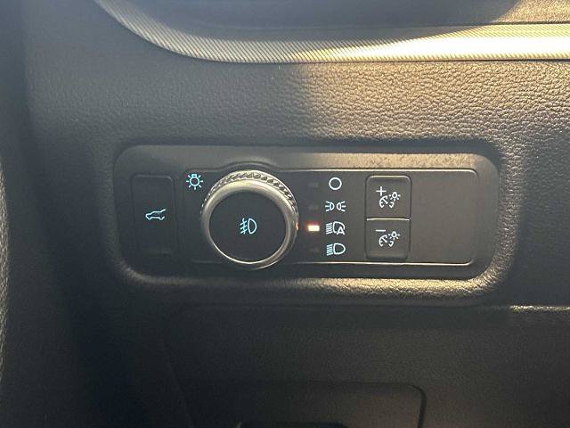 Certified 2022 Ford Explorer XLT w/ Equipment Group 202A AWD/4WD image 16