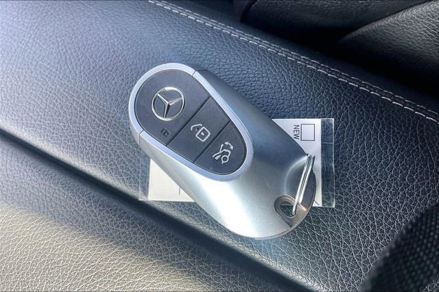 Used 2023 Mercedes-Benz C 300 Sedan image 13