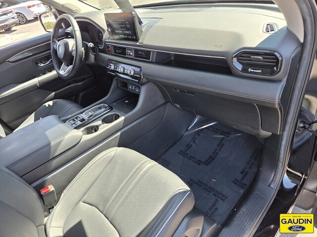 Used 2025 Honda Pilot Elite image 17