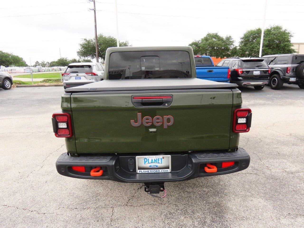 Used 2024 Jeep Gladiator Mojave AWD/4WD image 13