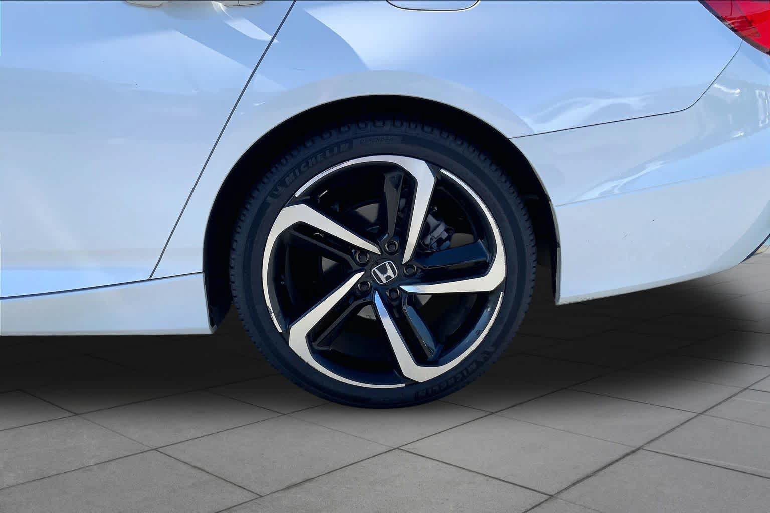 Used 2022 Honda Accord Sport Special Edition image 10