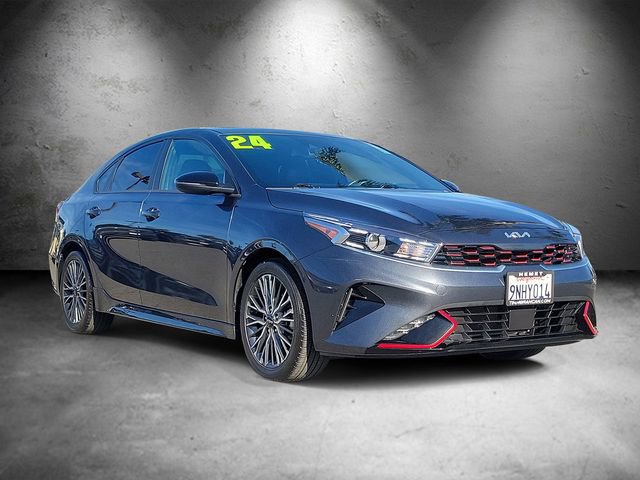 Used 2024 Kia Forte GT-Line w/ GT-Line Premium Package image 2