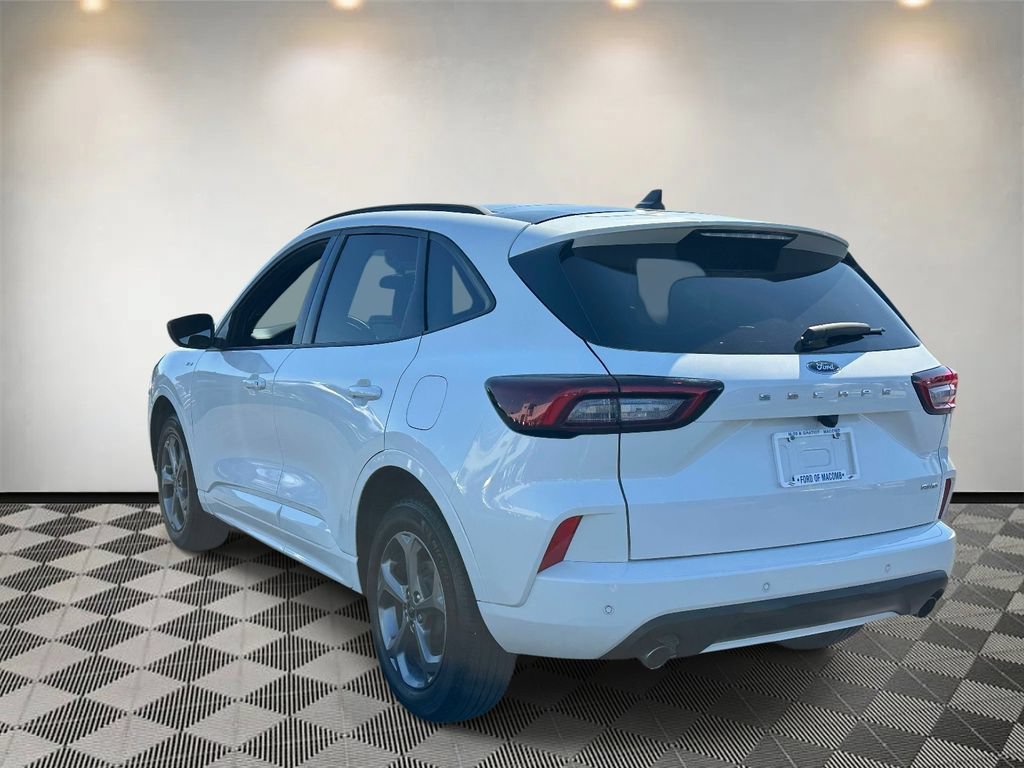 Certified 2024 Ford Escape ST-Line w/ Tech Pack #1 AWD/4WD image 5