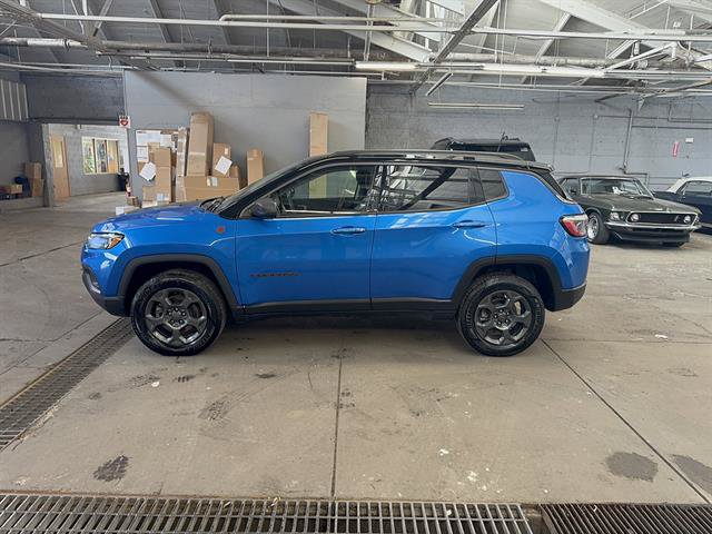 Used 2022 Jeep Compass Trailhawk AWD/4WD image 7