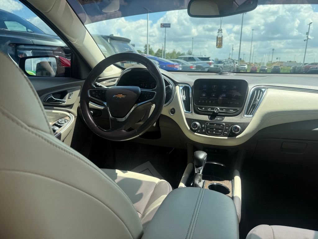 Used 2021 Chevrolet Malibu LT w/ Leather Package FWD image 51