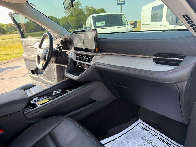 Certified 2025 Ford Explorer Active w/ Active Comfort Package RWD image 12
