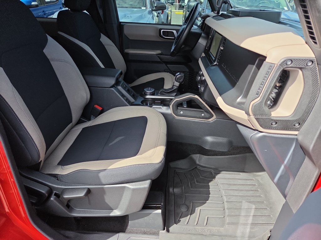 Certified 2023 Ford Bronco Big Bend w/ Sasquatch Package AWD/4WD image 35