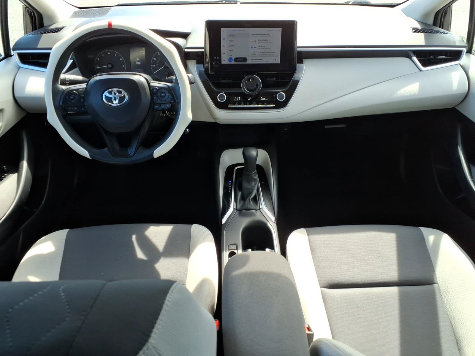 Used 2024 Toyota Corolla LE FWD image 8