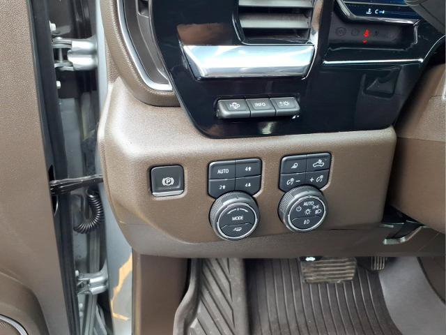 Used 2024 Chevrolet Silverado 3500 LTZ w/ LTZ Convenience Package AWD/4WD image 21
