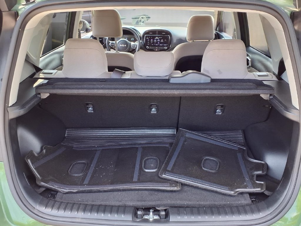 Used 2023 Kia Soul EX FWD image 32