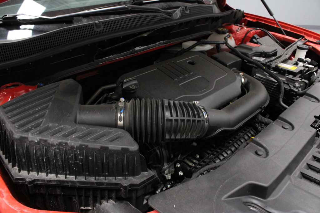 Used 2025 Chevrolet Blazer LT AWD/4WD image 13