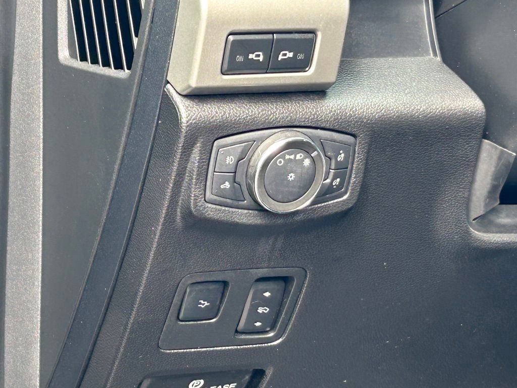 Certified 2021 Ford F350 Lariat w/ Lariat Ultimate Package image 39