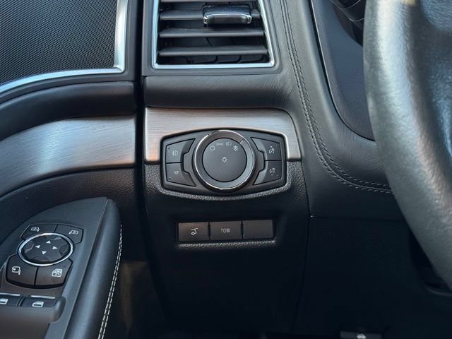 Certified 2018 Ford Explorer Platinum AWD/4WD image 37