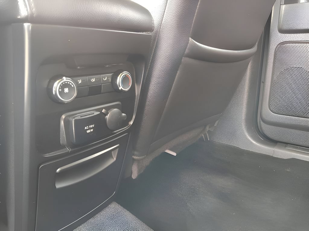 Certified 2019 Ford Flex Limited FWD image 28