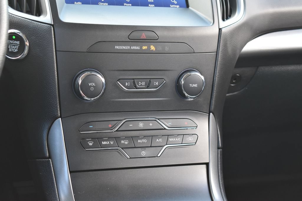 Certified 2020 Ford Edge SE FWD image 19
