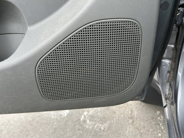 Used 2019 Nissan Frontier SV image 27