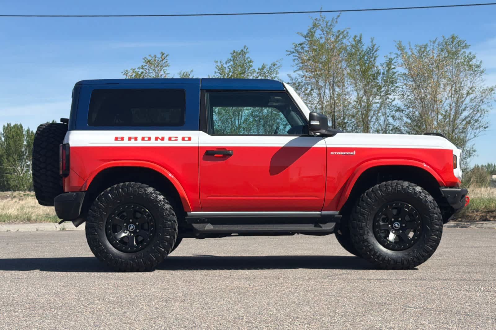 Certified 2025 Ford Bronco Stroppe Edition AWD/4WD image 8