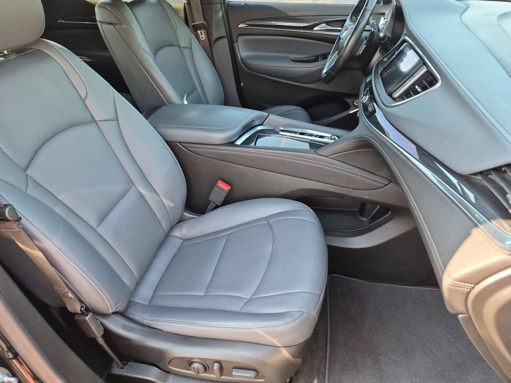 Used 2023 Buick Enclave Essence w/ Experience Buick Package AWD/4WD image 22