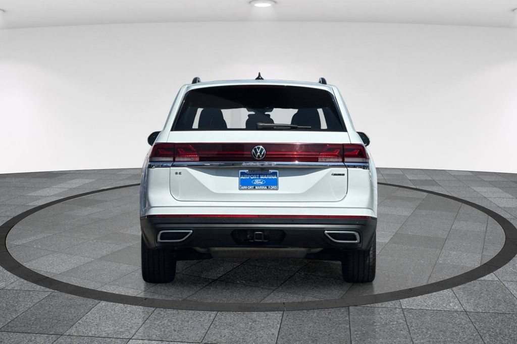 Used 2024 Volkswagen Atlas SE AWD/4WD image 7