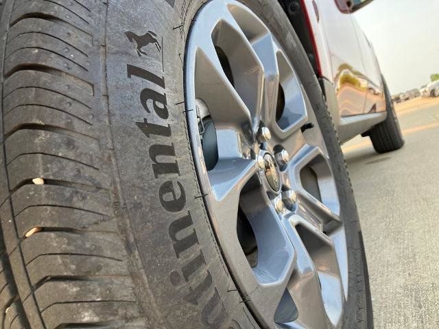 Certified 2025 Ford Maverick XLT w/ 4K Tow Package AWD/4WD image 12