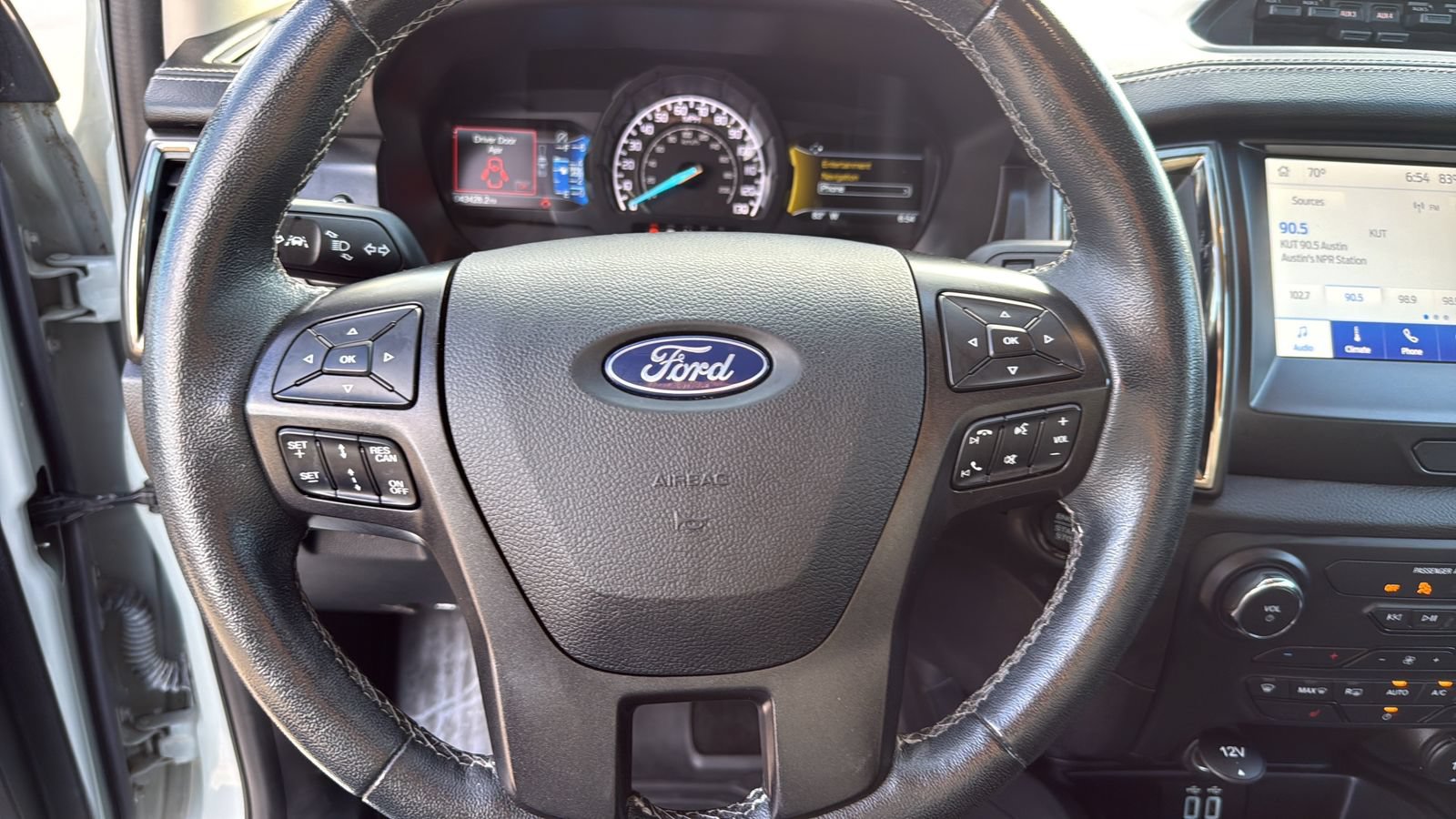 Certified 2022 Ford Ranger Lariat w/ Tremor Off-Road Package AWD/4WD image 14