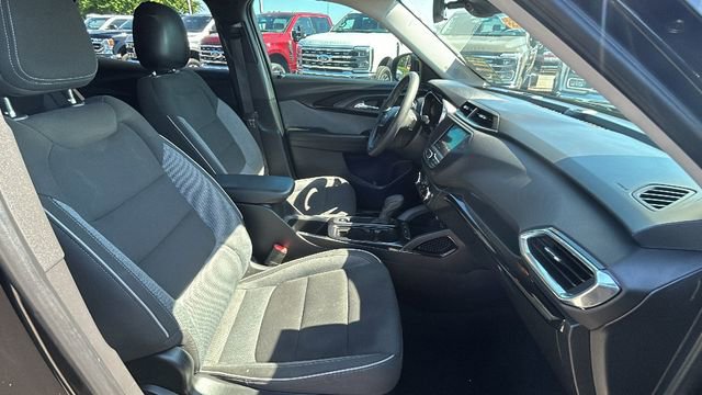 Used 2021 Chevrolet TrailBlazer LT FWD image 11