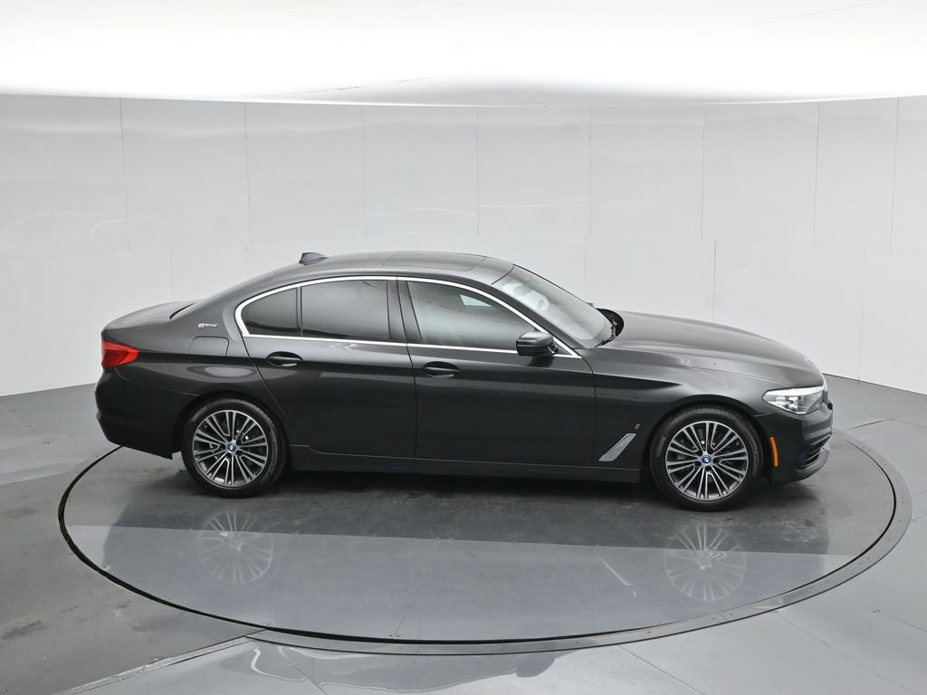 Used 2019 BMW 530e w/ Convenience Package image 59