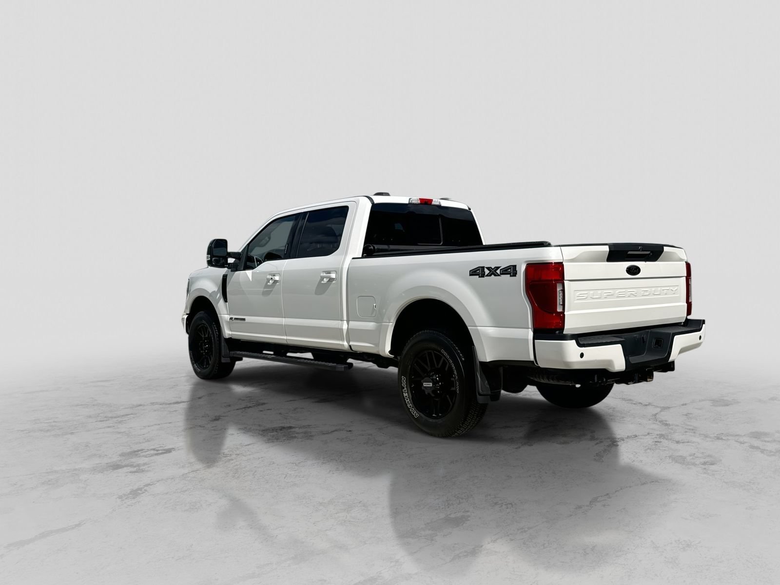 Certified 2022 Ford F350 Lariat w/ Black Appearance Package AWD/4WD image 5