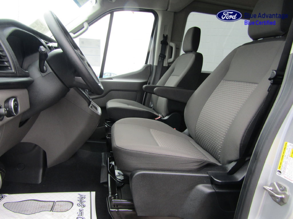 Certified 2025 Ford Transit 350 XLT RWD image 3