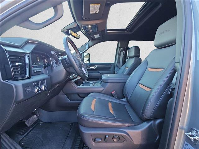 Used 2024 GMC Sierra 2500 AT4 w/ AT4 Premium Plus Package AWD/4WD image 15