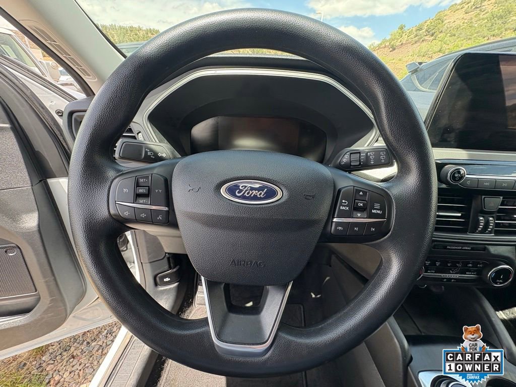Certified 2025 Ford Escape Active AWD/4WD image 2
