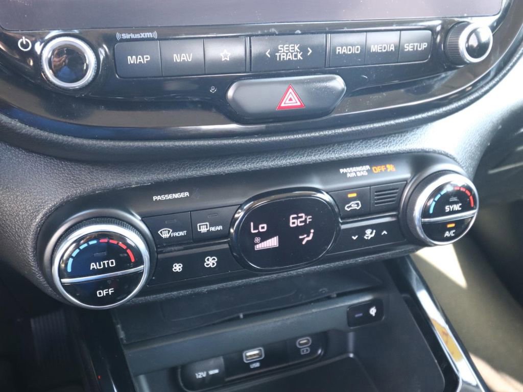 Used 2023 Kia Soul EX FWD image 21