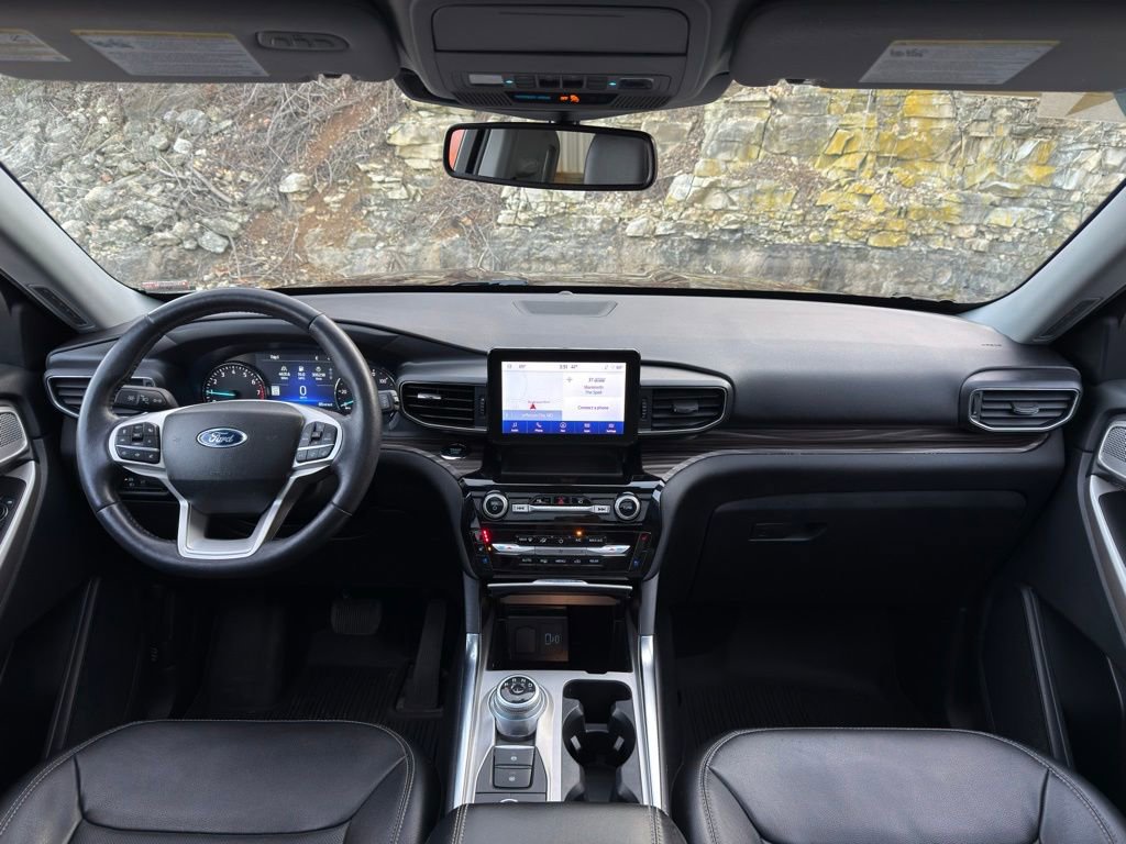 Certified 2023 Ford Explorer Limited w/ Equipment Group 301A image 17