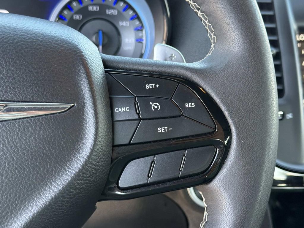 Used 2022 Chrysler 300 S image 11