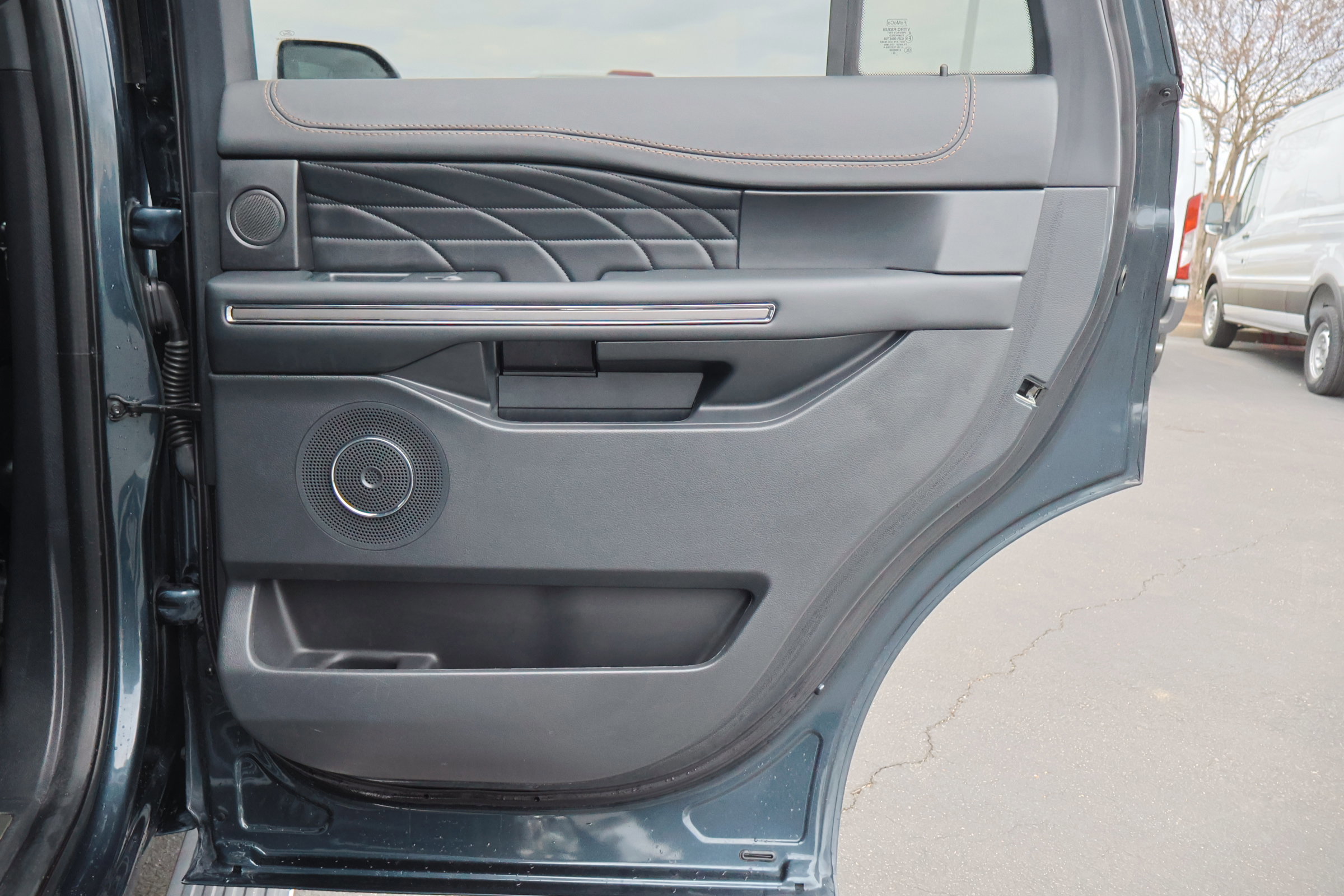 Certified 2023 Ford Expedition Platinum image 33