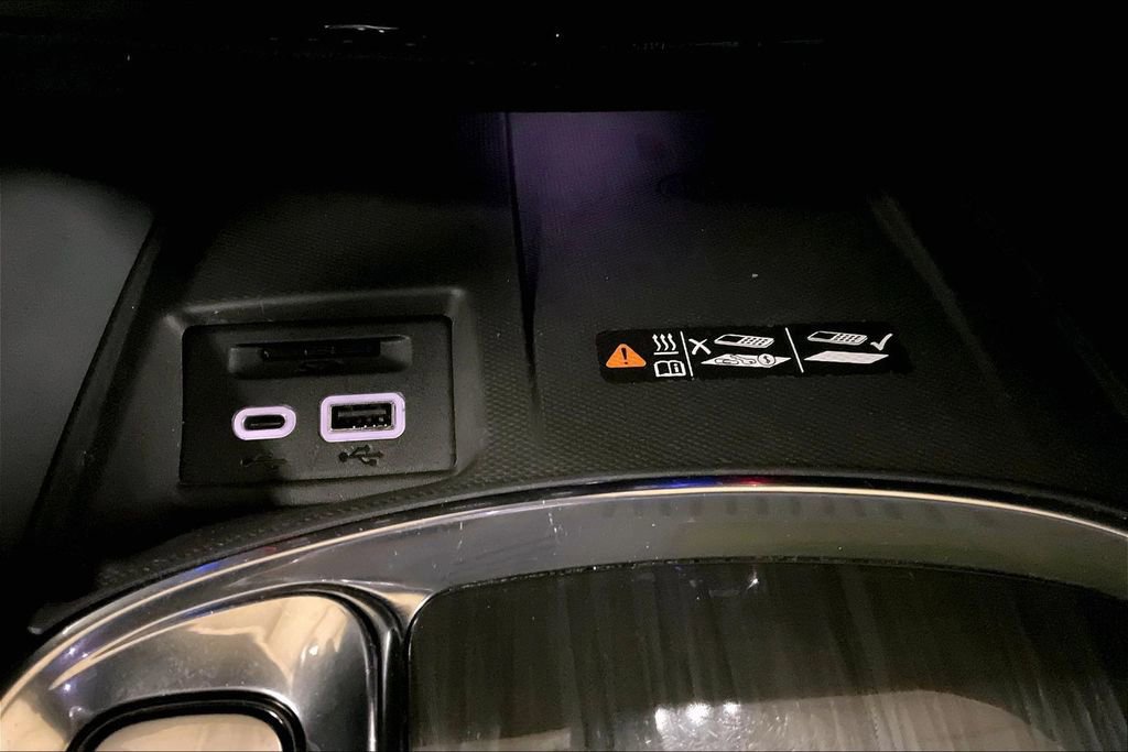 Used 2024 Buick Enclave Premium image 31