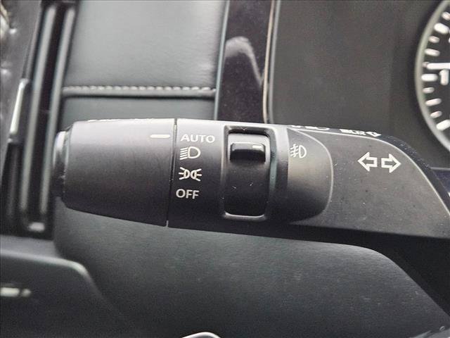 Used 2023 Nissan Pathfinder SL FWD image 23