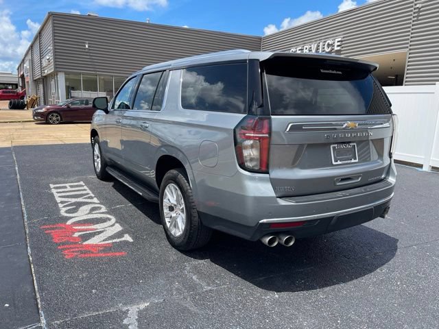 Used 2024 Chevrolet Suburban Premier w/ Premium Package RWD image 5