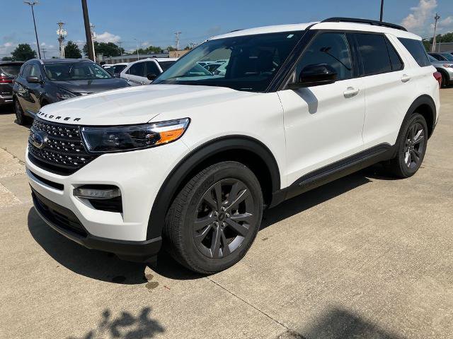 Certified 2024 Ford Explorer XLT w/ Equipment Group 202A