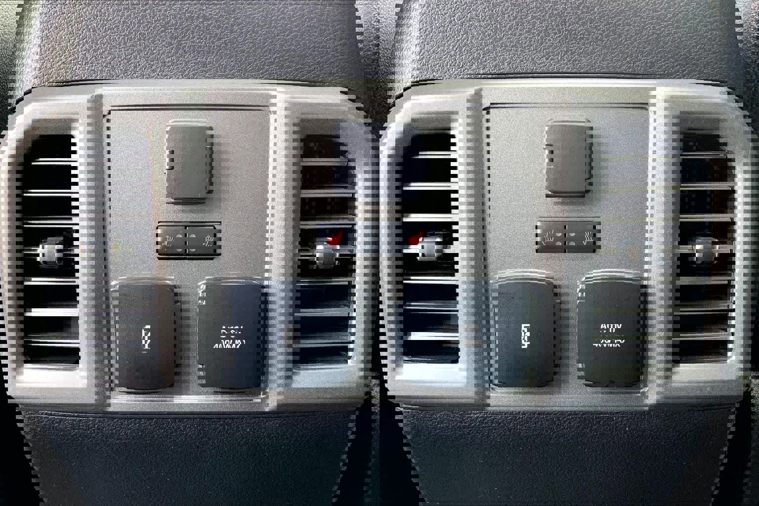 Certified 2019 Ford F150 Raptor w/ Equipment Group 802A Luxury image 33