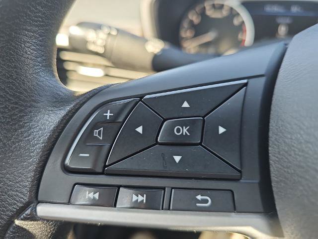 Used 2024 Nissan Altima 2.5 SV FWD image 16
