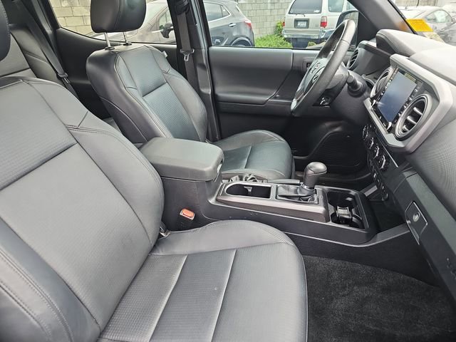 Used 2023 Toyota Tacoma TRD Sport w/ TRD Premium Sport Package AWD/4WD image 10