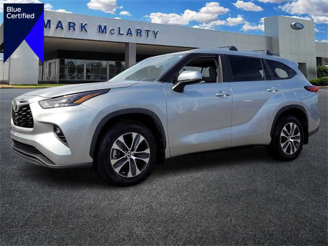 Used 2023 Toyota Highlander XLE